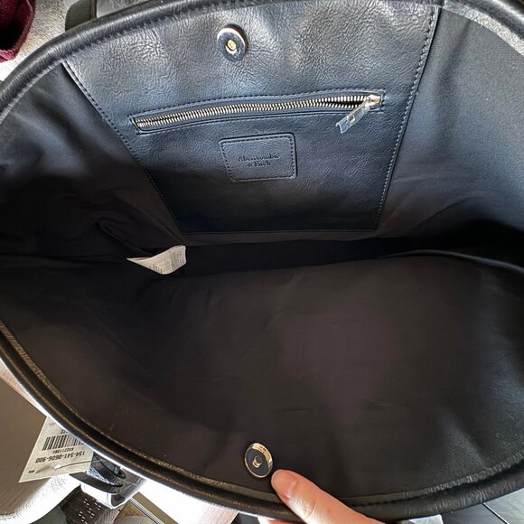 Abercrombie & Fitch Black Vegan Leather Tote Bag NWT - Picture 12 of 12
